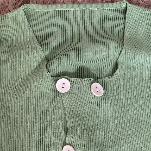 Green cardigan/top - Picture 4 of 5